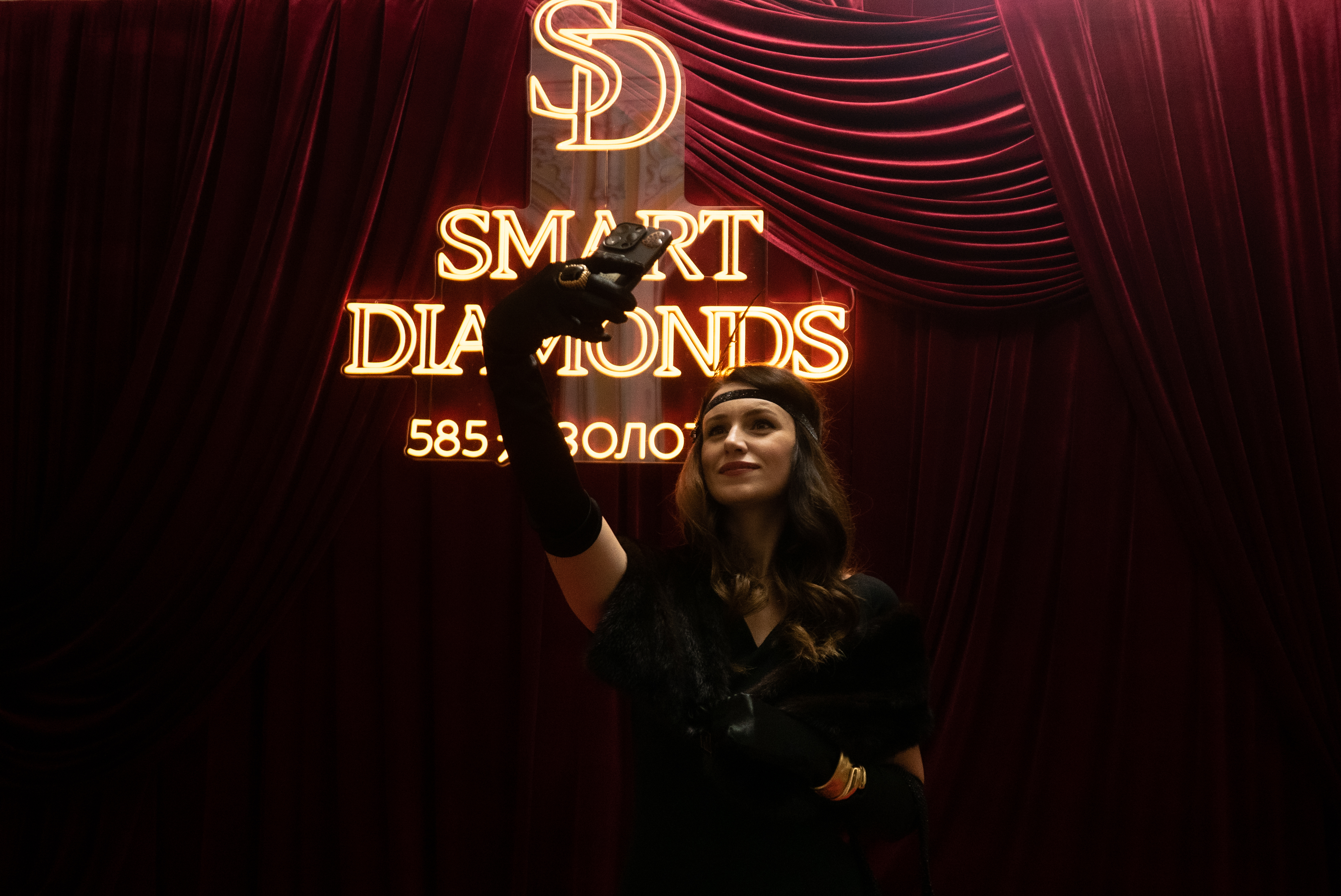 Авторский спектакль от SMART DIAMONDS «12 Стульев»: настоящие бриллианты, погружение гостей в их поиски и новый формат презентации бренда