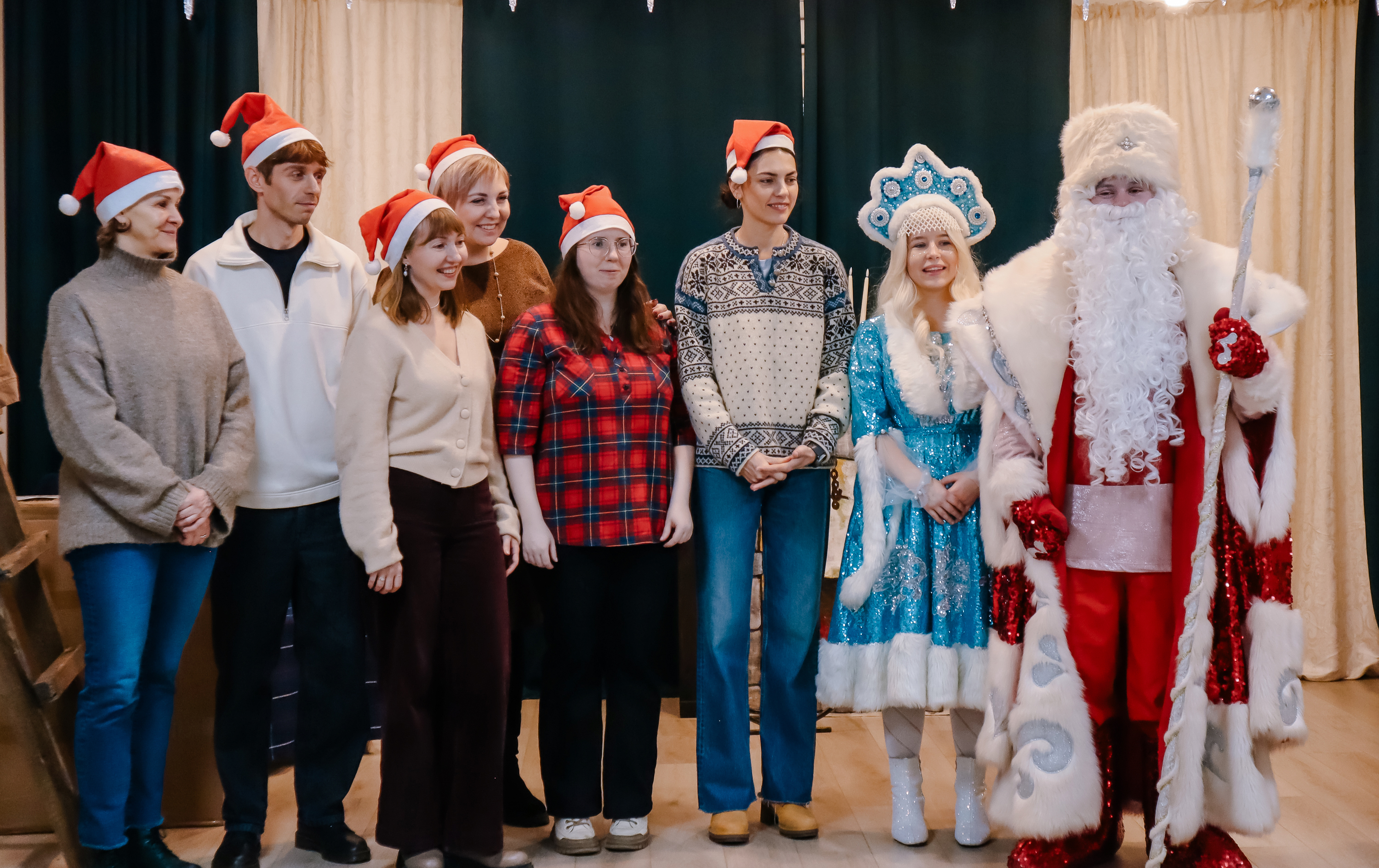 «Елка желаний»: «585 Золотой» создал настоящую новогоднюю сказку для воспитанников дома-интерната 